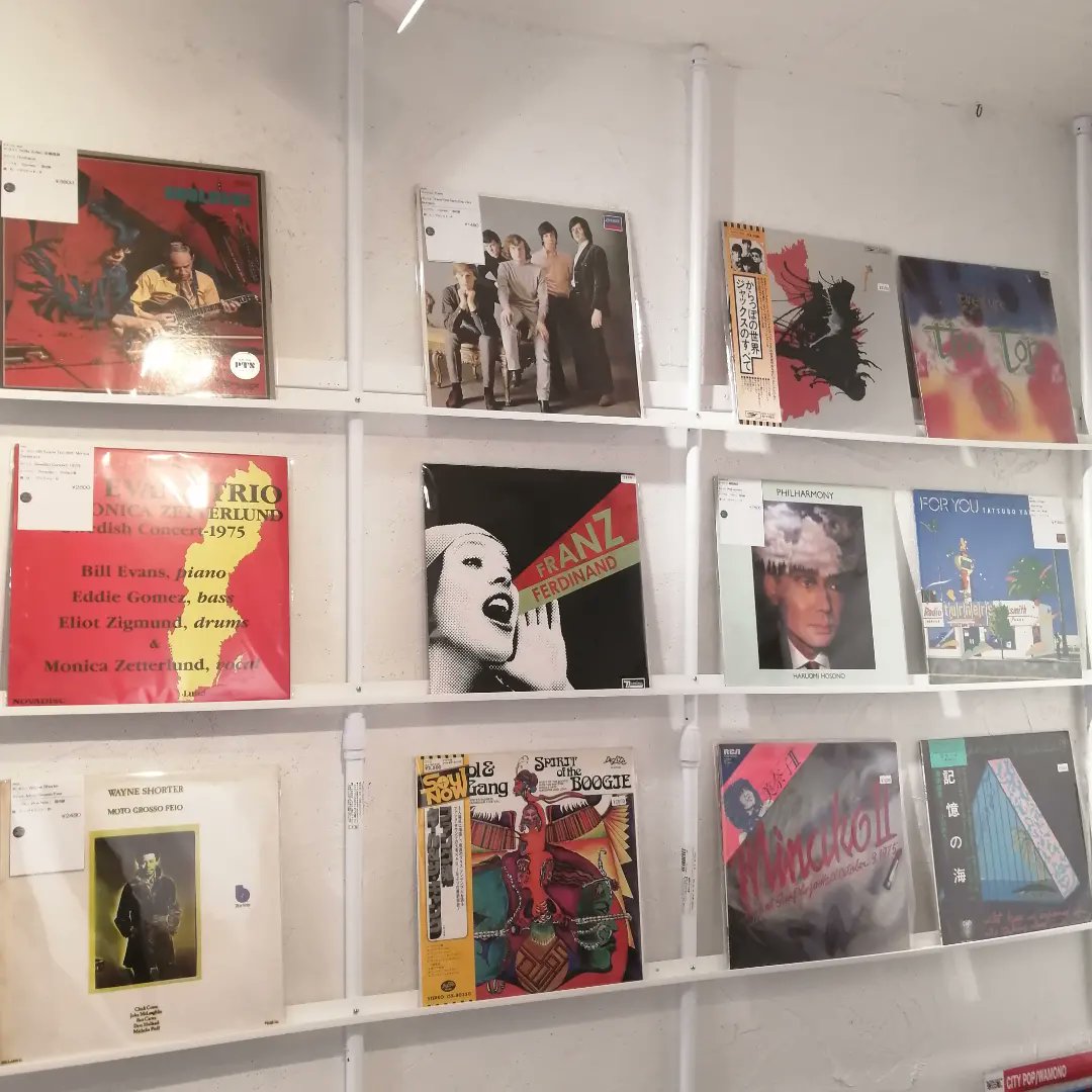 BBR_PopUpStore's tweet photo. 下北沢中古レコード ポップアップストアー 3日目オープンしました。

シティーポップ定番補充されています。500円レコードもたくさん入荷しました。 https://t.co/vpuxx81SqS