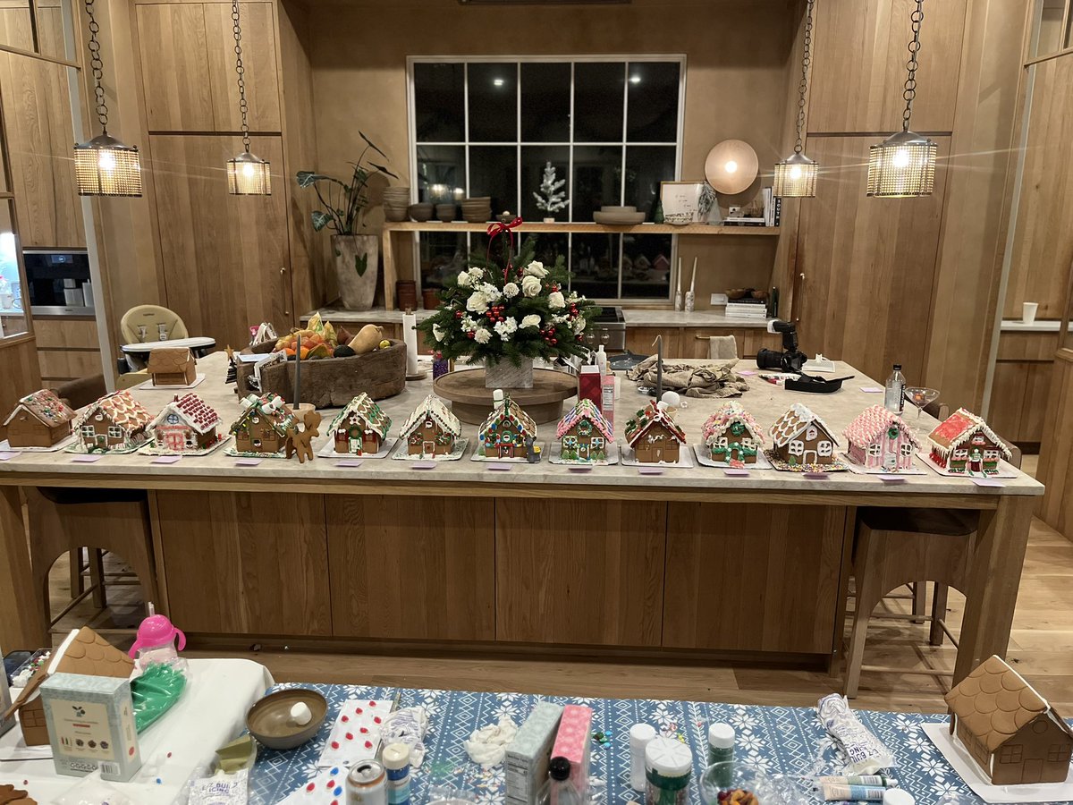 Taylor Lewan tweet media