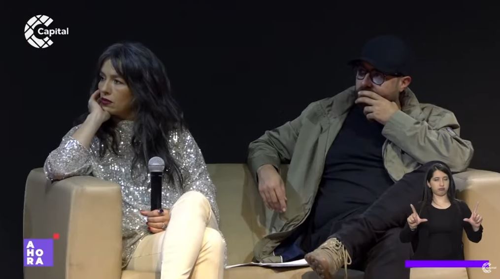 CanalCapital's tweet photo. ⭕️ #ENVIVO | Únete al conversatorio ‘El cine colombiano, una mirada desde otra lengua’ en el marco del #WeCamFest
Sigue la transmisión aquí: https://t.co/hCcxzz6cr5 https://t.co/hMDlQeXdJd