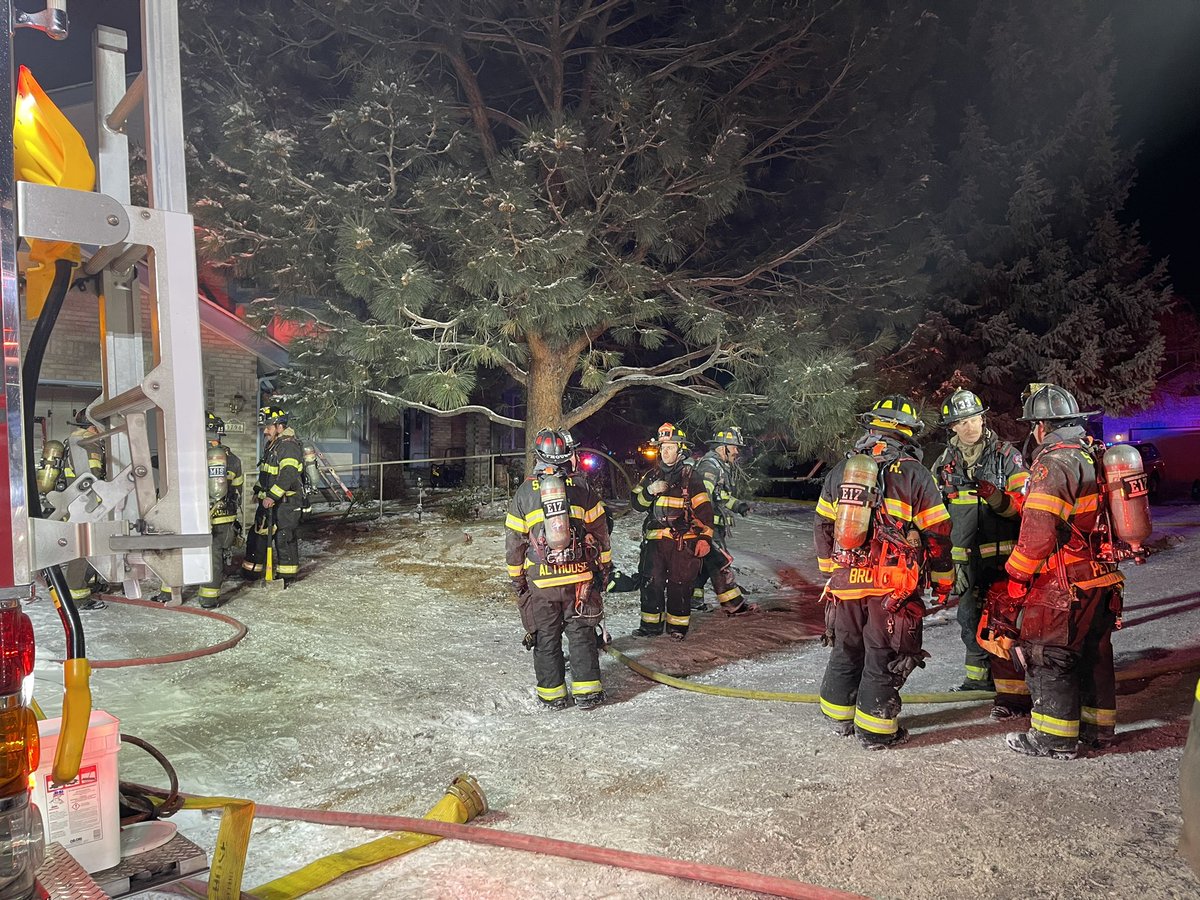 SouthMetroPIO's tweet photo. Update: The fire burned in the basement and first floor and is now out. One firefighter slipped and fell on ice and has been transported to the hospital with minor injuries. All occupants of the home are safe and uninjured. A frozen fire hydrant added to the challenges on scene. https://t.co/imvxSRQ3ub