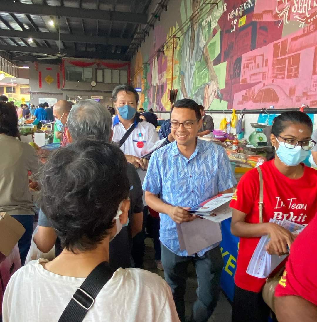 cheanchung's tweet photo. Many are excited to usher in the New Year and most are in festive mode, preparing for Christmas.
Merry Christmas and a Happy New Year!
#Section17
#BukitGasing
#PetalingJaya
#HarapanPetalingJaya https://t.co/JQtUq6Rm2Y