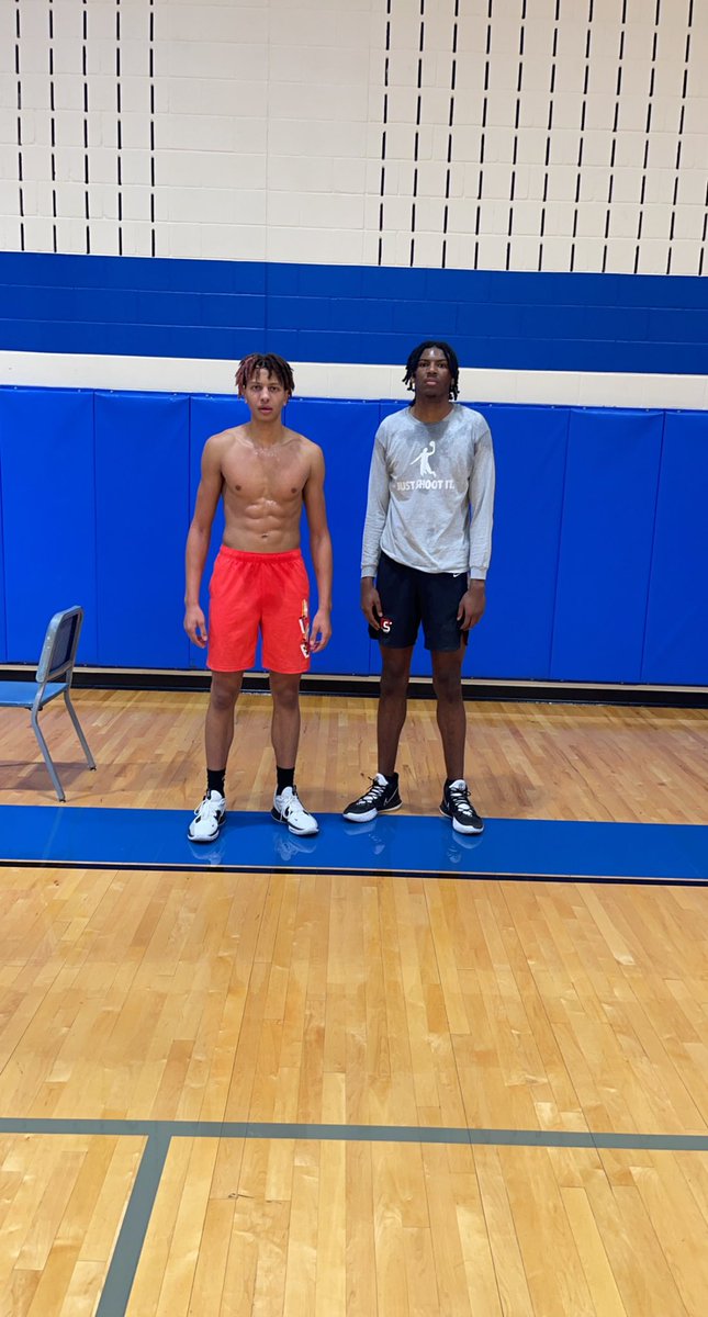coachperk2016's tweet photo. Tonight Was Another Great Day Of Stacking Days. Subtracting All Mistakes, Multiplying All Makes. I Love Player Development. No Cameras, Just Old School Grind. Shout @KRich212 @DaCannon5 @MHolmes2023 @NoahWDaniels22 @Dae07Dae07 . Holiday Hoops Around The Corner. #PerkWerk #AllGod https://t.co/dRaEvId6ef