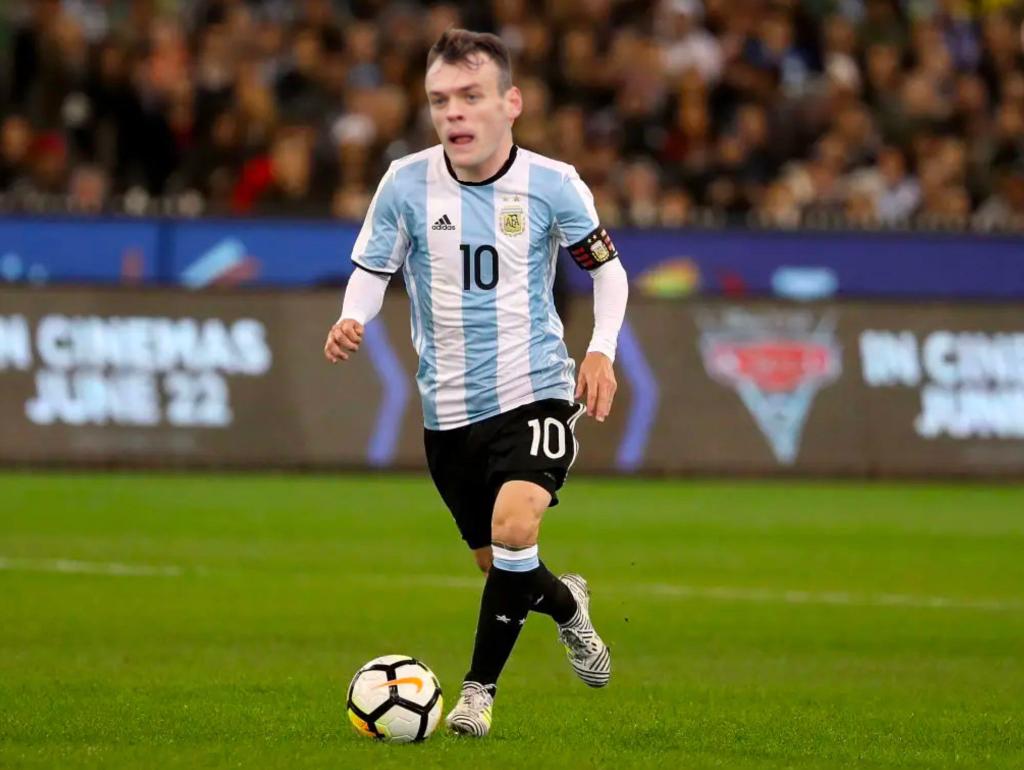 40 local legends are taking part in the inaugural Ballyhaise Festive Football Tournament in aid of Children’s Health Foundation on St. Stephen’s Day

See stars like Lionel Moore &amp; Christiano Reilly - 9 am at Ballyhaise Astro Turf ⚽️

Donations welcome: member.clubspot.app/club/ballyhais…