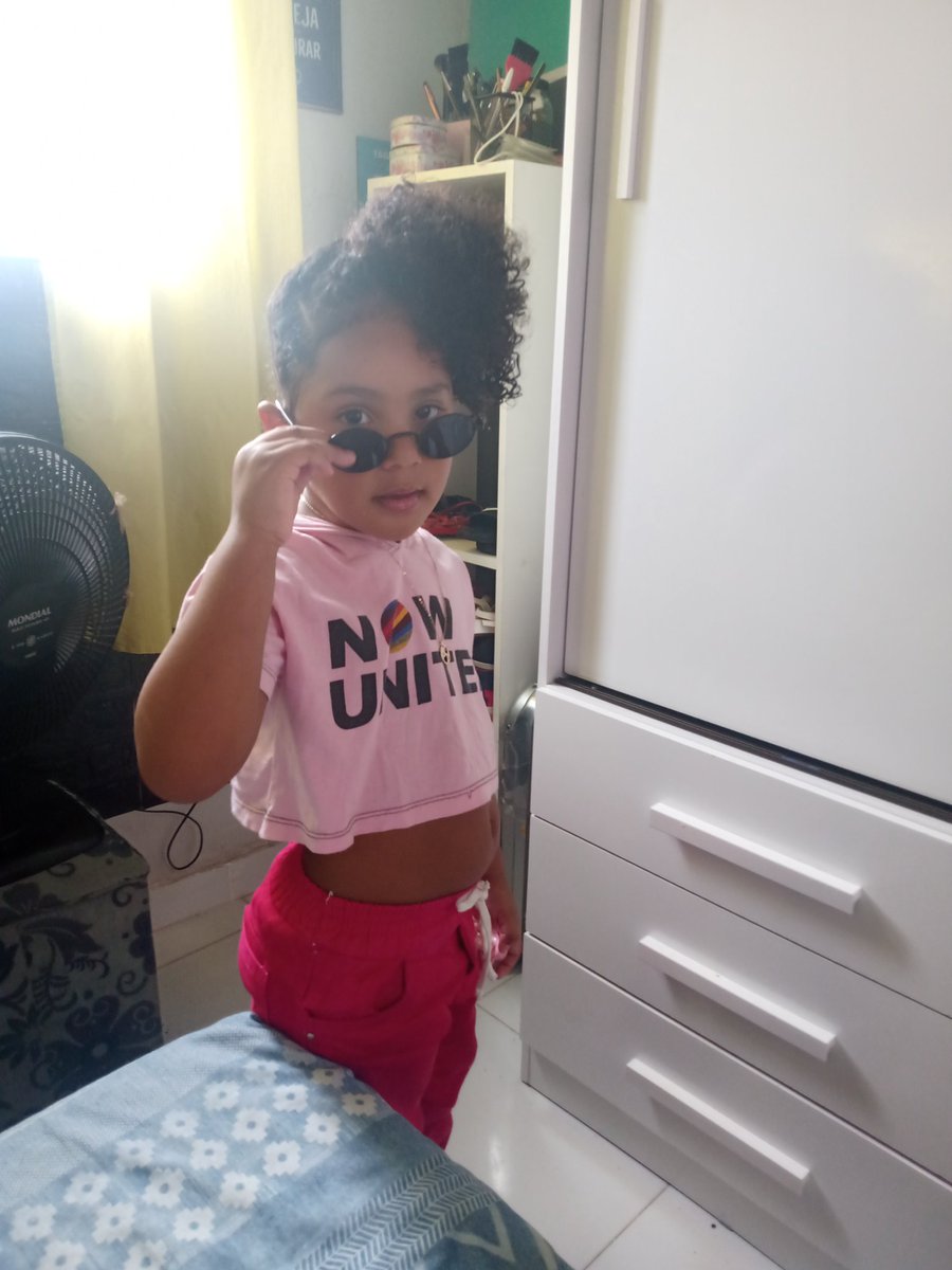LeticiaBomboom's tweet photo. O significado da palavra AMOR!
#minhafilha #meutudo https://t.co/h6AqcK8rXz