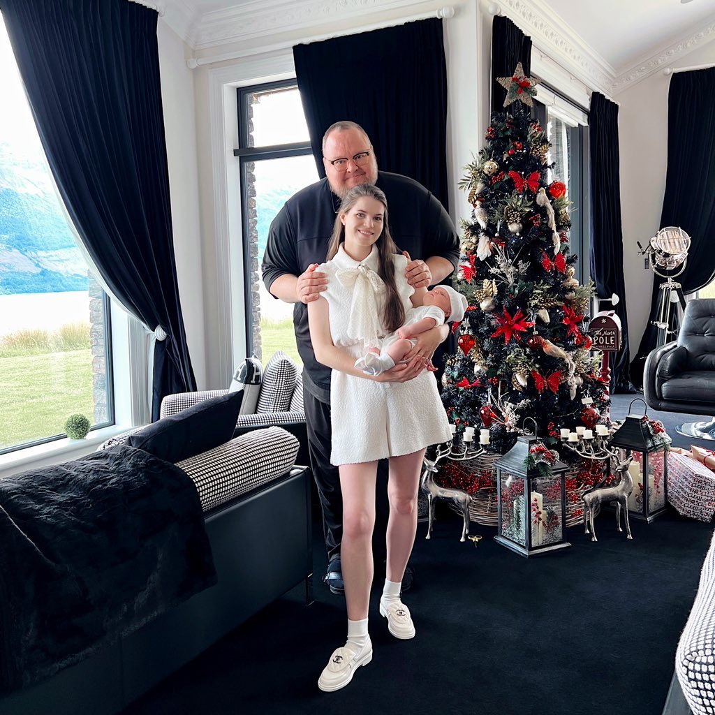 Kim Dotcom tweet media