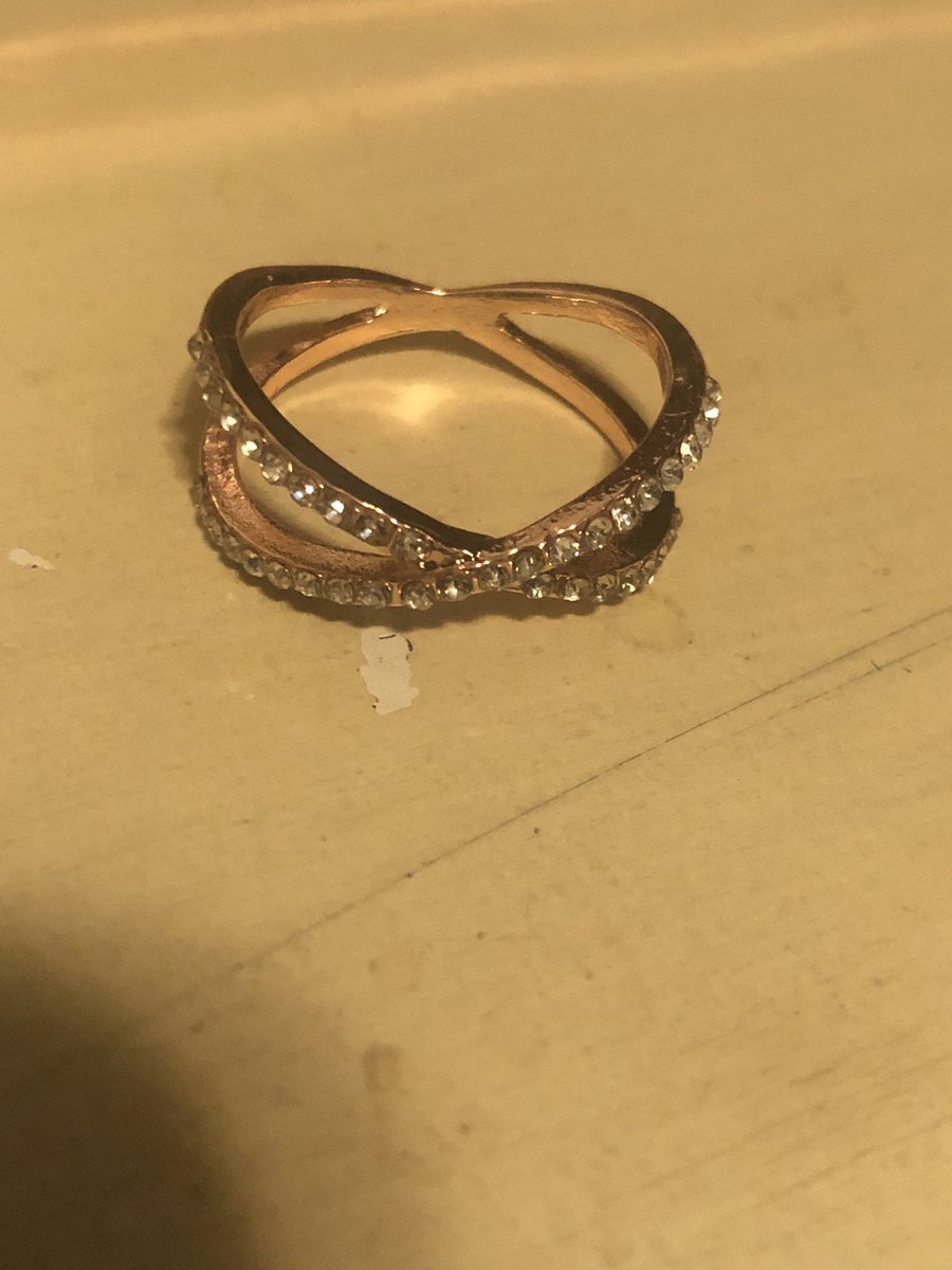 Trinity_Dobbs's tweet photo. #adventcalendar #day23 #ring #luke23 #happychristmaseveeve https://t.co/CiMQjdFeuv