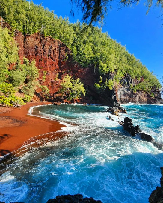 Watch Kissa Sins's leaked NSFW photo on TwXstars