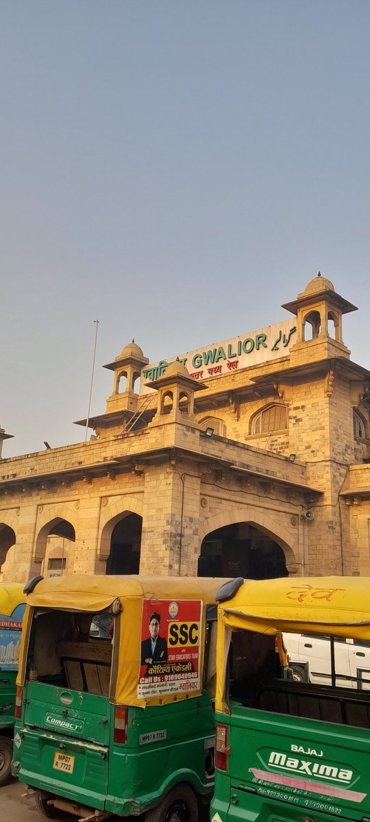 Himanshu800's tweet photo. Devfest Gwalior, here we come.
#devfestgwalior https://t.co/ZzSULxD8Dr