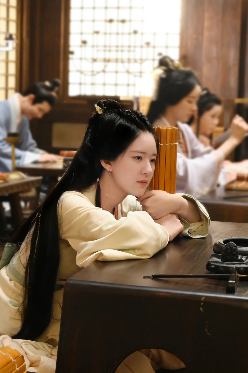 PhotosHanfu's tweet photo. Cdrama Actress Rosy Zhao 赵露思 

Cdrama: Love Like the Galaxy 星汉灿烂

#art #fashion #chinesedrama #cdrama #hanfu #漢服 #汉服 #photography #xianxia #chinese  #星汉灿烂 #LoveLikeTheGalaxy #赵露思 #RosyZhao #ZhaoLusi https://t.co/mgbxE6zEzJ