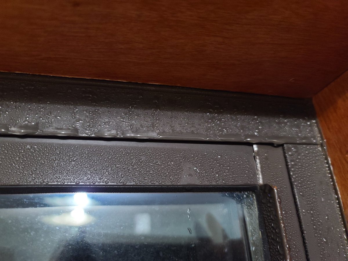 pc_cyn's tweet photo. All other crystal windows professionally installed also suffering from freezing, icing over and "sweating" from inside. This is today when temp at its lowest, should this be happening from inside the house to Crystal windows? Appreciate any help. https://t.co/0BQDuew35K
