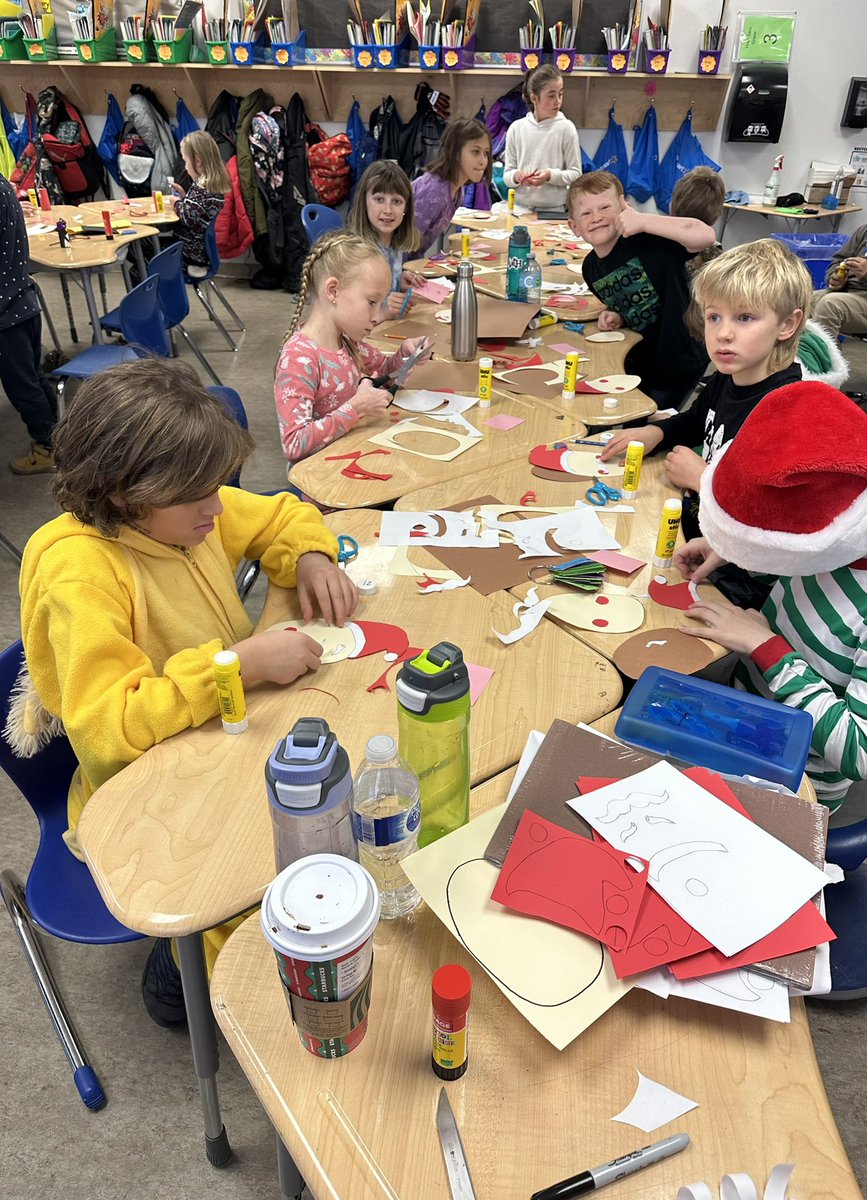 Craft day and carolling at Indus! We sure had a fun last week. Enjoy the break! <a href="/IndusRvs/">Indus School</a> #rvsed