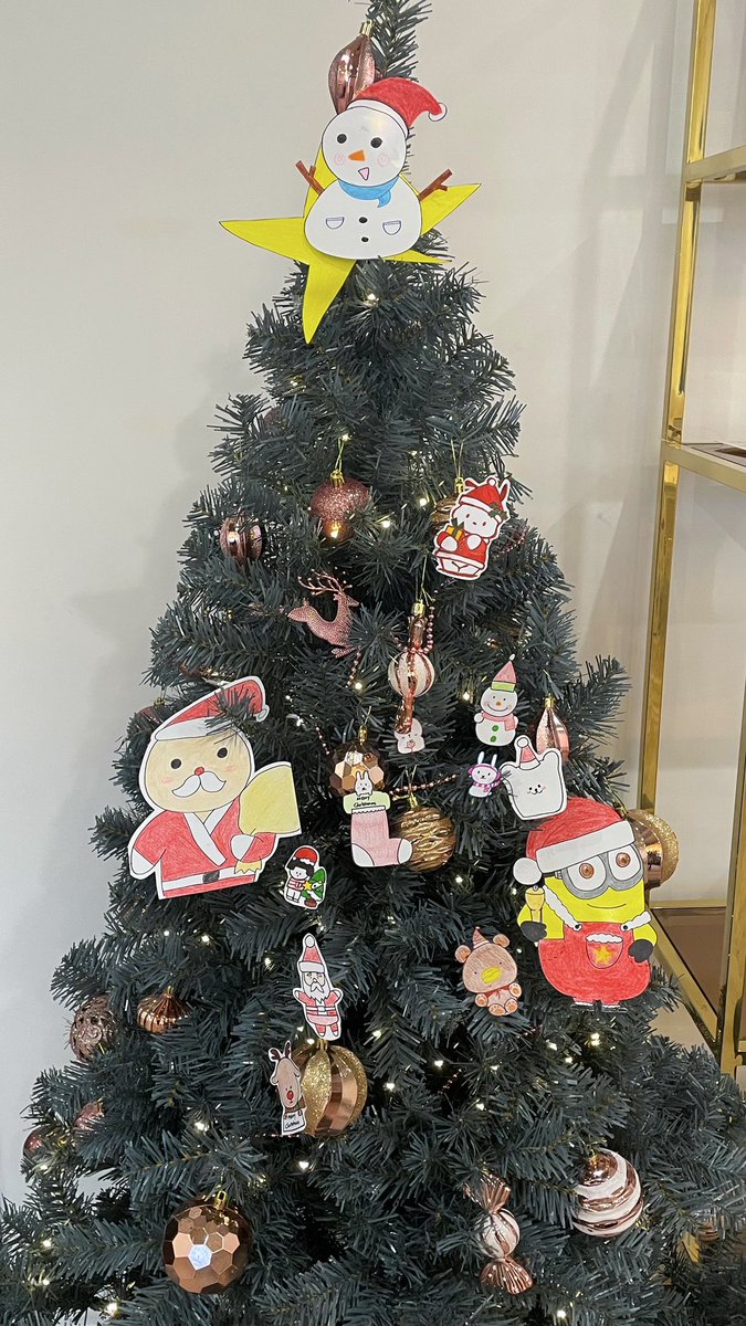 dg_ent_audition's tweet photo. [🎁]

DG연습생들의 트꾸 공개!
메리 크리스마스 보내세요🎄🎅🏻❤

#DGENT #DGEntertainment #디지엔터테인먼트
#신인개발팀 #연습생 #연습일지 #트레이닝 #TRAINING https://t.co/plaP43LXh3