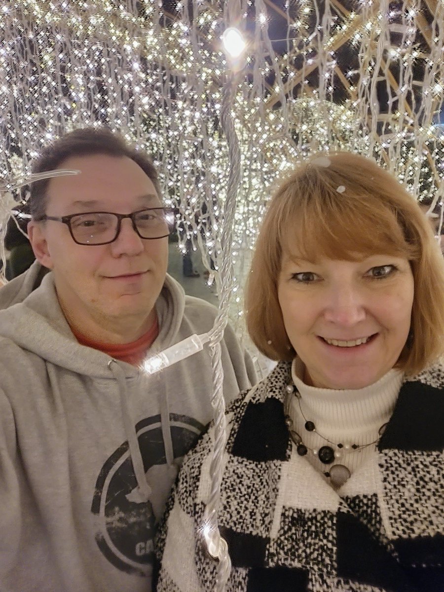SRBDLBSMB's tweet photo. In the Christmas spirit! https://t.co/pjgYoARxRY