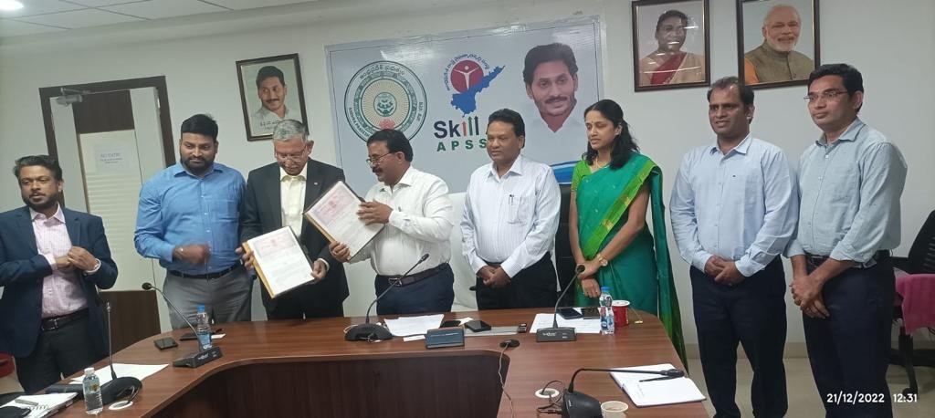 AP_Skill's tweet photo. MoU is signed between @AP_Skill and #MagicBillion at APSSDC Head Office for supporting international placements and discussed the way ahead

Mr #Basab Founder #MagicBillion
Mr #SudiptoShore Business Head #MagicBillion
Sri #SSatyanarayana IAS MD&amp;CEO #APSSDC 
Sri #MKVSrinivasulu ED https://t.co/MrTWth8igc
