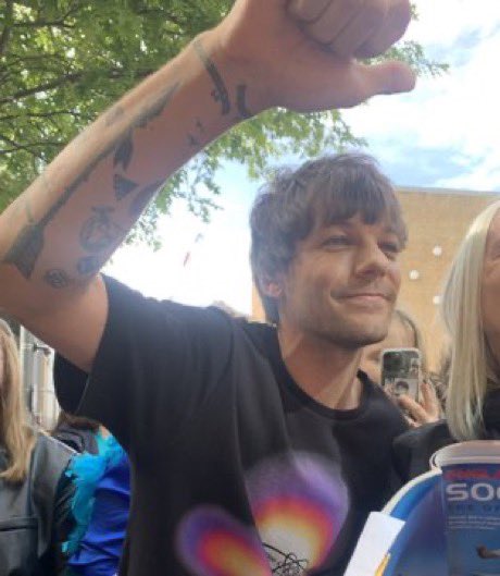 369sott's tweet image. .@Louis_Tomlinson happy birthday to the love of my life💘, my favorite person in the whole world, the truth is I never know how to express all that you mean to me, there are so many things and I don't know, thank you for making me so happy&amp;lt;3