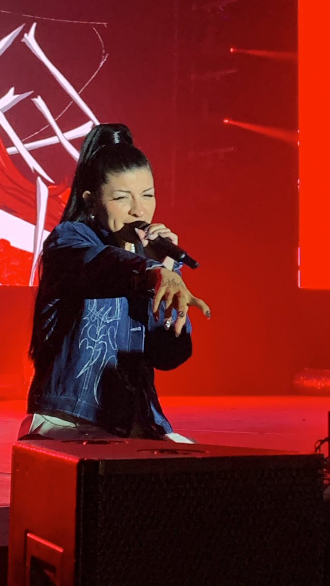 cielo_blog's tweet photo. Si ubican que aún no supero el concierto de mi diosa Cazzu😍♥️ (Gracias a mi amorcito que pude ir a verla)🥹 https://t.co/CjLDxRdX6I
