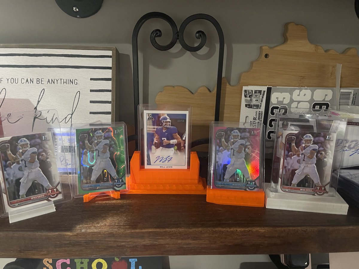 aaronosbron's tweet photo. @will_levis wish I got to see you suit up in the Blue one more time, but can’t wait to see you throwing L’s ⬇️ on sundays! https://t.co/a6PLkflTKf