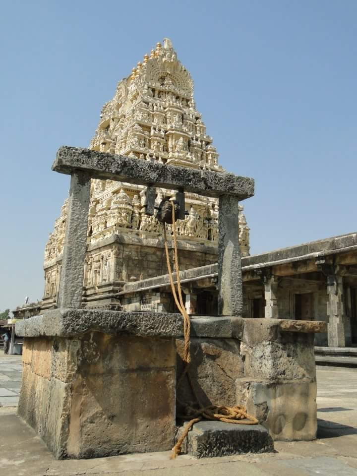 The well and the temple . Belur,Hassan. #groundwater