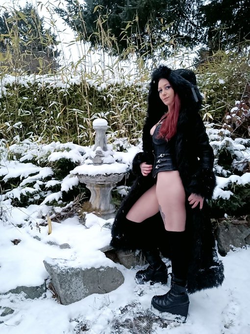 &ldquo;I can give her no greater power than she has already.. don&rsquo;t you see how strong that is? How men and<a href="/tag/scary"class="tags"><span>#scary</span></a><a href="/tag/halloweenmovie"class="tags"><span>#halloweenmovie</span></a><a href="/tag/halloween2021"class="tags"><span>#halloween2021</span></a>