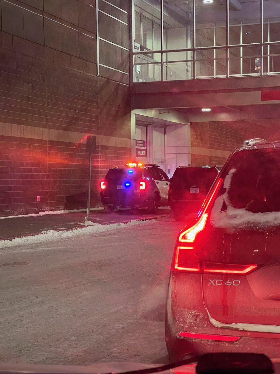 Photos from a mall employee I spoke with. A lot traffic as people try to leave the mall.