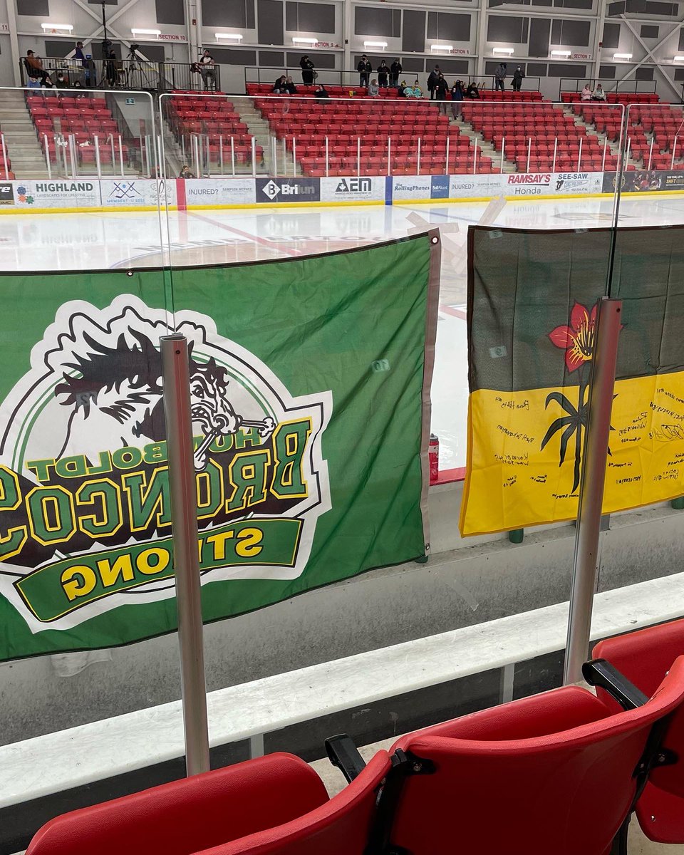 dd_willy's tweet photo. Favourite memory of 2022 so far goes to my 2 kiddos representing team sask at the National Aboriginal Hockey Classic in Nova Scotia this spring #hockeykids #aboriginalhockeykids #saskhockey #hockeyfamily #willy #rylan05 #kaylee07 https://t.co/e8J9u8Z1m5