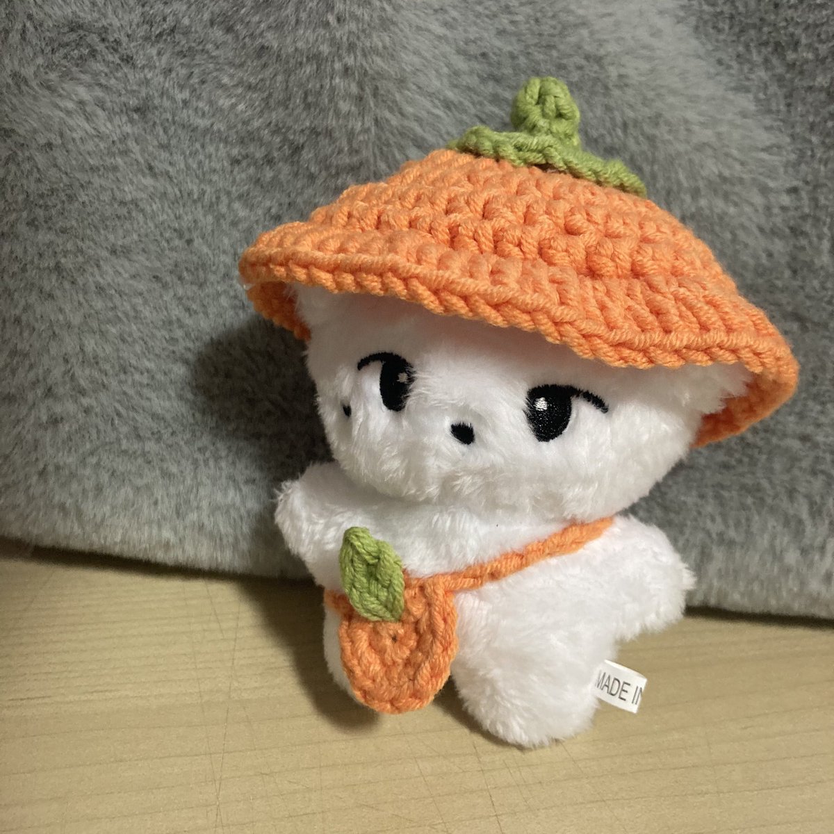 ppujiggg's tweet photo. 엄마 말티뿌 옷 골라주데요 。。🥺 https://t.co/jy9OmnNPWD