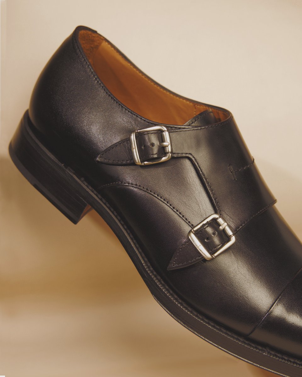 The key is the attitude,
the final touch are your shoes.

#Christmas #MadeWellSince1877 #CraftingTheFuture #AW22