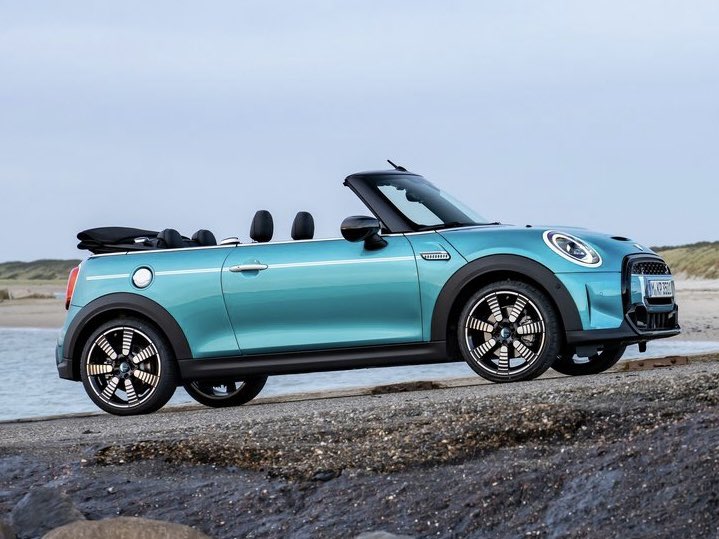 newotomobil's tweet photo. Mini Cooper S Convertible Seaside Edition...
#mini #minicooper 
#minicoopersconvertible 
#minicoopers
#newminicooper
#minicooper2023 https://t.co/AFtuR6CZHR