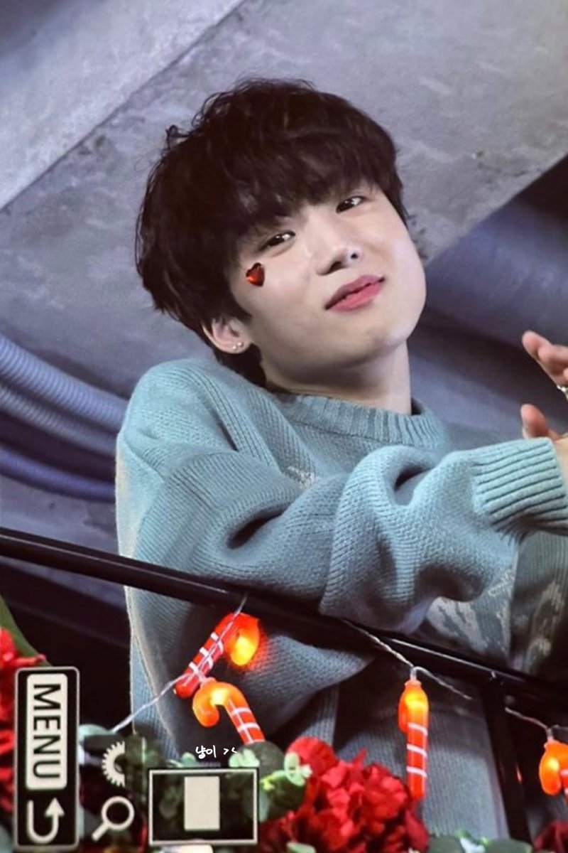 202_Geonyang's tweet photo. 221224 대면팬싸  <PREVIEW>

#이건우 #건우 #GEONU #저스트비 #JUSTB https://t.co/iK49FgkNqo