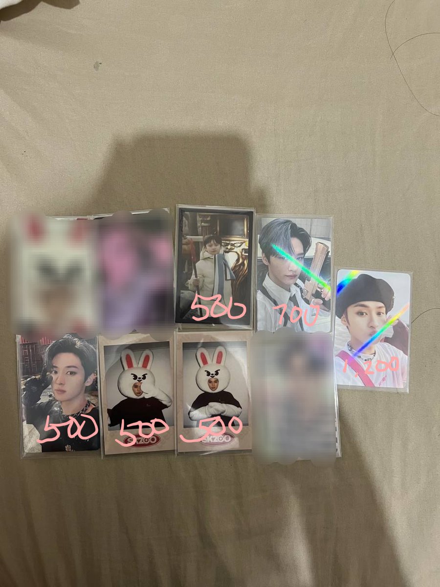 leeNauuur's tweet photo. 🐱 #leenaursells 🐱

🎉 CHRISTMAS SALE 🎉

WTS LFB PH || Stray Kids Photocards

• Makestar must be gotten with one pc in the first photo and 3 other pcs in the second pic.
• First photo aside makestar is up for tingi 😊

• On hand and ready to ship
• Reply mine or dm to claim https://t.co/QNLCPSH2ZK