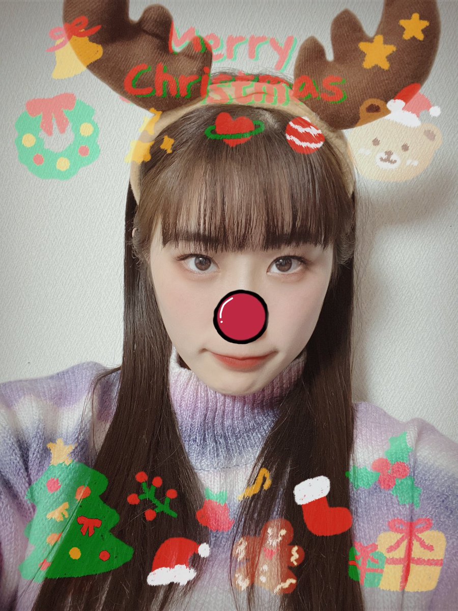 Merry Christmas🎅🎄✨

去年までは外に出てイルミネーション！プレゼント交換！パーティ！なんてワクワクしてましたが。

今年はお家でぬくぬくクリスマス。
これもこれで最高なんです。

皆さま素敵なクリスマスを🎁