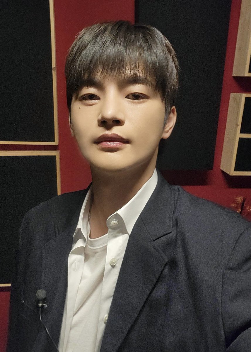 Whatsup_Inguk's tweet photo. [#PHOTO]
<응답하라 1997> 10주년 기념 윤윤제가 돌아왔다📟
10주년 기념 윤윤제 셀카 공개🤳🏻

#서인국 #SeoInGuk #응답하라1997 #10주년 #윤윤제
#스토리제이컴퍼니 #Storyjcompany https://t.co/7EEKcF47Az