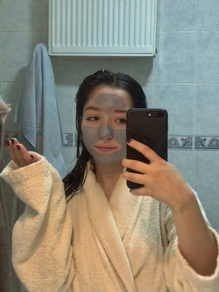 maske sisesinde yuzunuzun yalnizca sorunlu bolgelerine surun diyodu gerekeni yaptim….