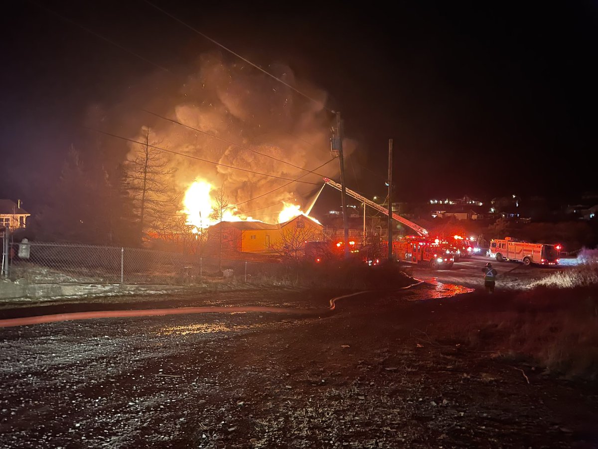 BayRobertsFire's tweet photo. Shearstown Rd currently impassable due to major structure fire at old Lions Club. Hoses blocking road. Pls use caution in area and watch for responders #nltraffic https://t.co/ozCr9p1jPA