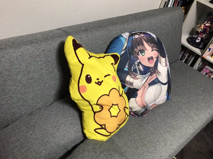 リビングが急にオタクの部屋になっちゃった… 