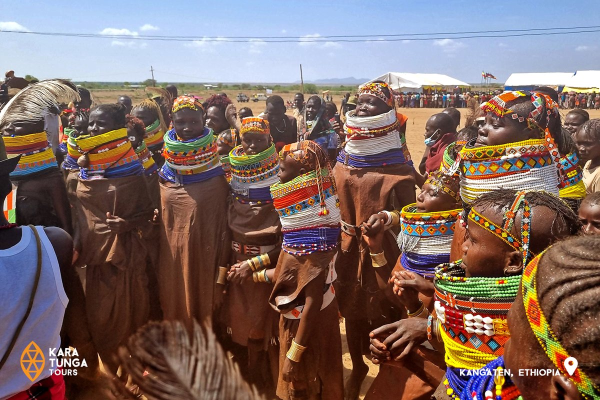 Celebrating our shared cultural heritage with sister communities from Uganda, South Sudan, Kenya and Ethiopia during the inaugural #NyangatomCulturalFestival in #Kangaten Ethiopia 🇪🇹. 

Follow the #AtekerPeaceCaravan this week for updates. 
@Landoforigins @TurkanaLand #omovalley