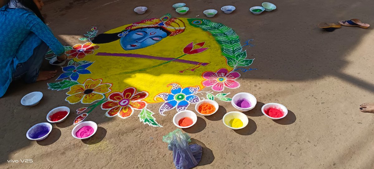 bmcbbsr's tweet photo. Beautiful Rangoli designs by the community members at various wards of the city as a sense of pride that Bhubaneswar is hosting consecutively the #HWC2023 twice & we are all ready to be a #GoodHost
#BhubaneswarFirst https://t.co/y4YwIPYi4o