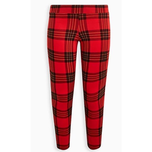 LauriesAnAngel's tweet photo. So good I had to share! Check out all the items I'm loving on @Poshmarkapp from @mylissa95 @plentifulclass #poshmark #fashion #style #shopmycloset #cmginc #torrid #whitehouseblackmarket: https://t.co/bZSct0kUZ4 https://t.co/XJHbFbzA6X