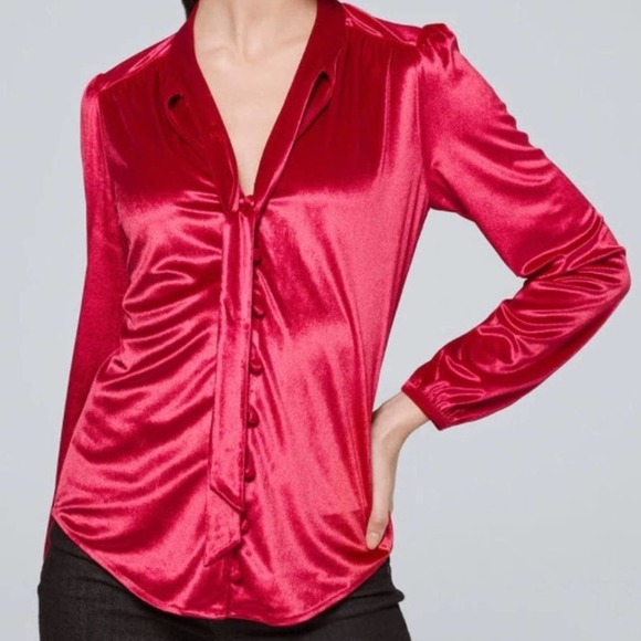 LauriesAnAngel's tweet photo. So good I had to share! Check out all the items I'm loving on @Poshmarkapp from @mylissa95 @plentifulclass #poshmark #fashion #style #shopmycloset #cmginc #torrid #whitehouseblackmarket: https://t.co/bZSct0kUZ4 https://t.co/XJHbFbzA6X