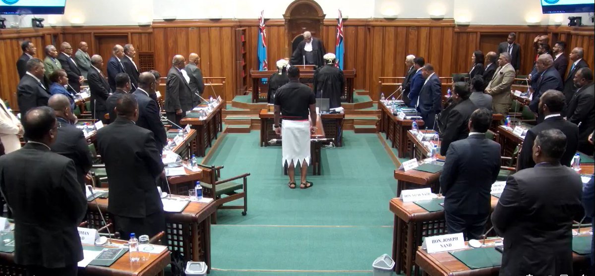 THE FINAL ACT - the Government side moved to the right side of the Speaker and the opposition moved to the left side of the Speaker in the sitting a while ago.
Fiji First leader, Frank Bainimarama was also elected Leader of the Opposition #FijiElections2022 #FijiVotes2022