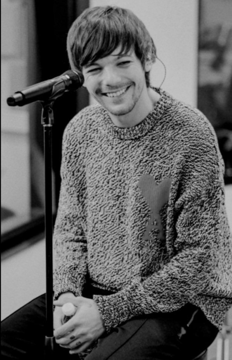 dustysted's tweet photo. HAPPY BIRTHDAY LOU
May you get as much happiness as the ones you spread 
Keep smiling 🎂🍾🎉 https://t.co/ePY9HD3tIB