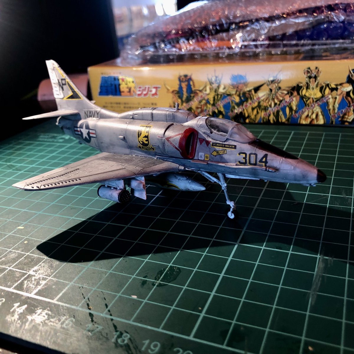 Jesy2727's tweet photo. 主催者ナッティの作品!GMジオラマと戦闘機!迷彩と汚しがかっこよく模型を引き立てて金属感がバッチリだぜー!
#ガンプラ
#戦闘機
#gampla
#模型
#プラモデル https://t.co/s6xOuXgYO8