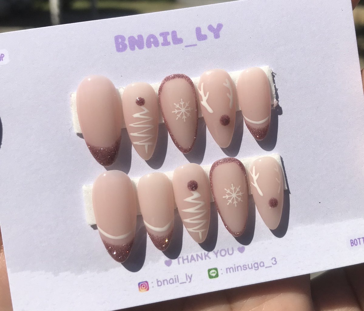 Bnail_ly's tweet photo. 𝓗𝓪𝓹𝓹𝔂 𝓒𝓱𝓻𝓲𝓼𝓽𝓶𝓪𝓼 𝓔𝓿𝓮🎄🎅🏻
เล็บปลอม 1 แถม 1 เลือกลายได้เองเลยน้า
7 วันสุดท้ายยย!! 🛎
.
.
#เล็บปลอม #เล็บเจลปลอม #เล็บเจลสําเร็จรูป #เล็บเจลน่ารัก #เล็บเจลปั้นนูน ตามหา #เล็บปลอมพร้อมติด ฟรีกาวตะไบ https://t.co/7XAidzTYQq