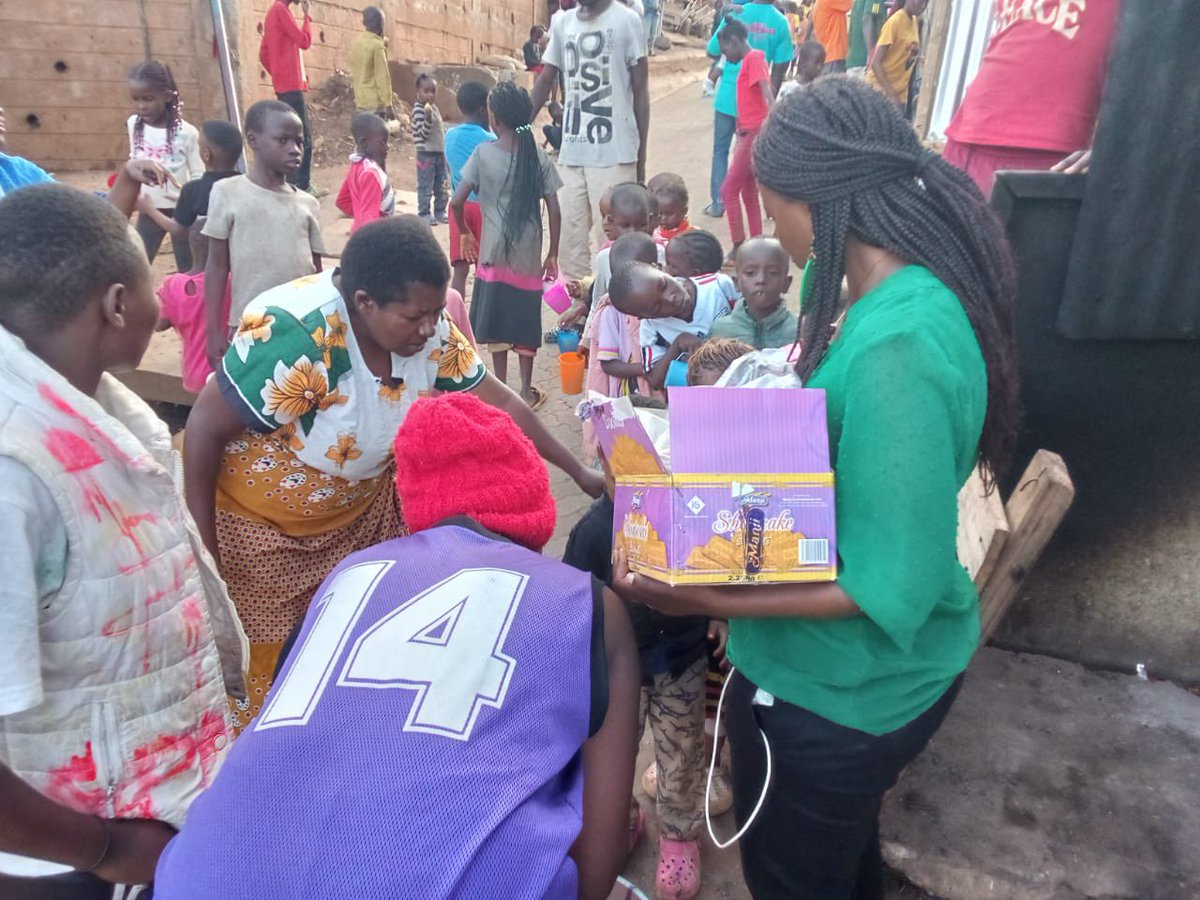 HonTimWanyonyi's tweet photo. We shared a meal with children at the Kids camp at Deepsea, Parklands ward. These are routine activities we do every Christmas season where we extend love and care to our communities. https://t.co/bUzJtRezt2