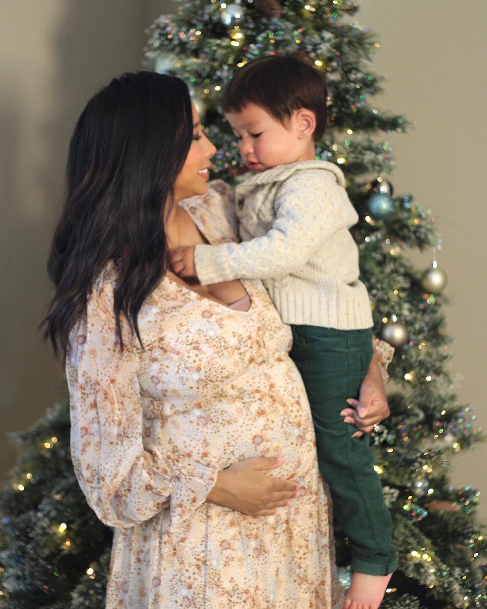 The more, the merrier 🎄🍼👶🏽