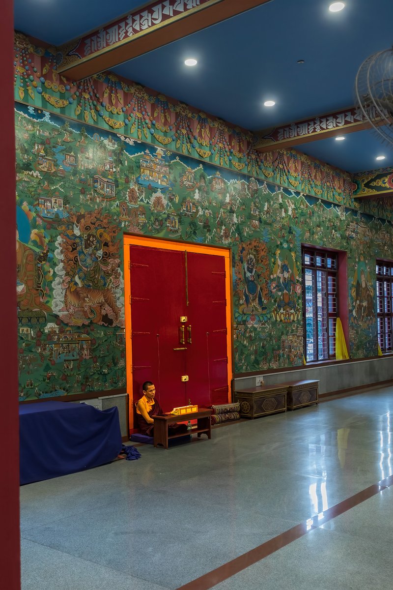 ketanvikamsey's tweet photo. Prayers are the most powerful emotions to the highest vibrational energy of universe - Shiva!
#PrayingMonk #NamdrolingMonastery #IncredibleIndia #KetanVikamsey #KVKliks #EarthCapture #BBCEarth #NatgeoIndia #NationalGeographic #NatgeoYourShot #Christina_Shorter #Kristen_McNicholas https://t.co/XPZEsXM9Gz