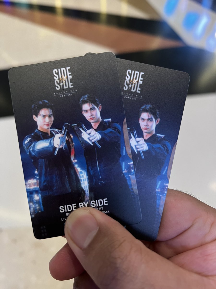 ilovesujuth's tweet photo. ร่วมงานได้แค่นี้นะ #BrightWinLiveViewingSF
#ดูไบร์ทวินบนจอยักษ์ที่เอสเอฟ
#ไบร์ทวิน #BrightWinConcert
#bbrightvc #winmetawin
#SFcinema 🍿❤️ https://t.co/eRGQByL3kX