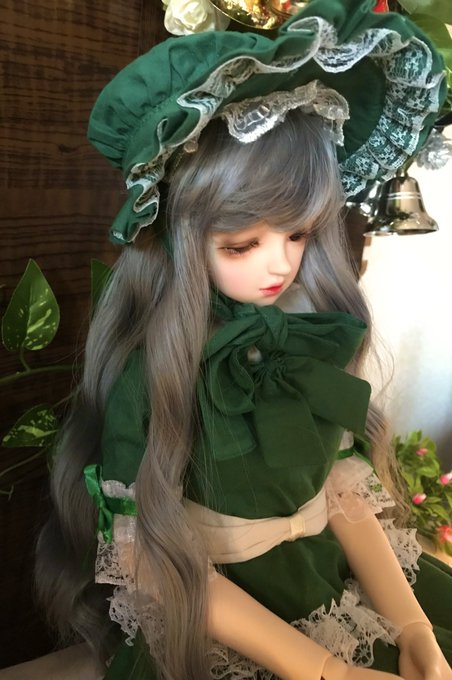 新しいウィッグと気になってたドレス、ボンネット憧れてた