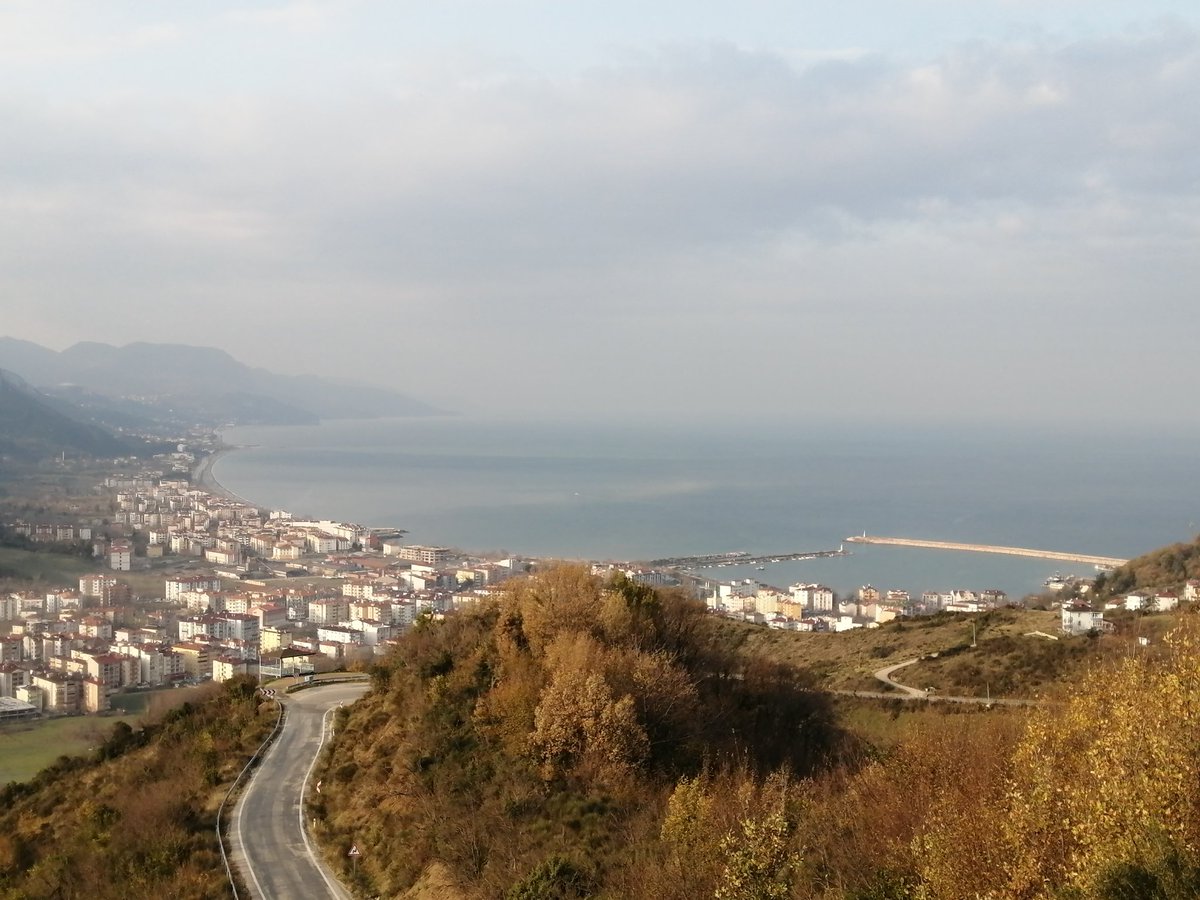 cidetanitim's tweet photo. 24 Aralık 2022
📍Tuğtepesinden Cide.
Cideyi özleyenler burda mı?
#cide
#kastamonu https://t.co/rnxa6tfM83