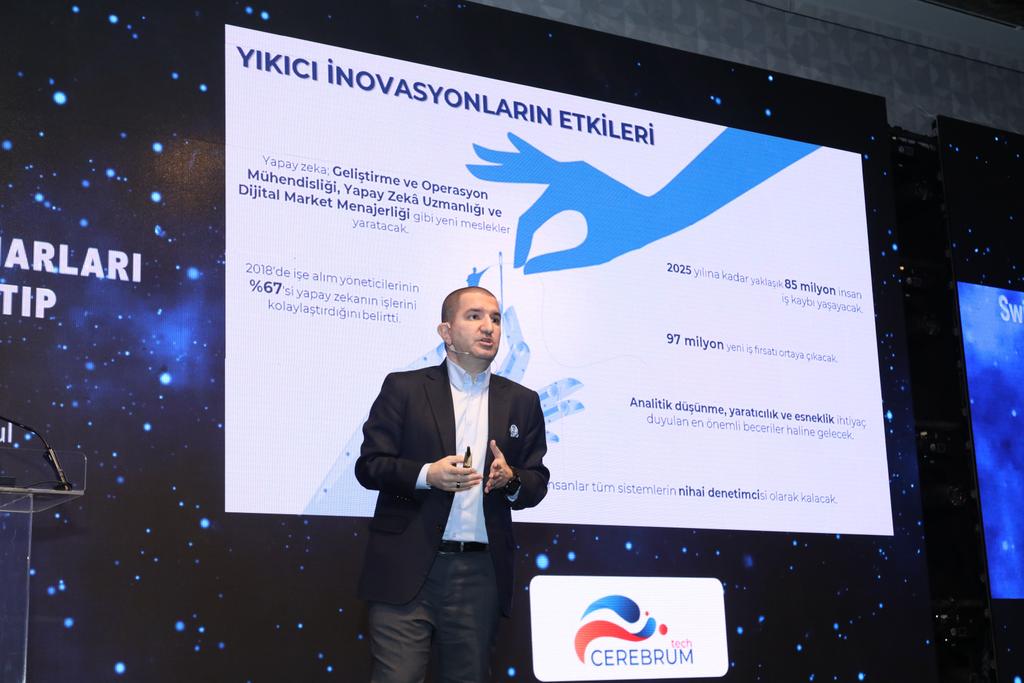 📸 Mutluluğun anahtarı başarı değildir ! Mutluluk başarının anahtarıdır. Yaptığınız işi çok ama çok seviyorsanız , başarılı olursunuz !